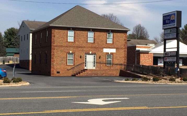 Pictures of Retail property located at 24 Idlewood Blvd, Staunton, VA 24401 for sales - image #1