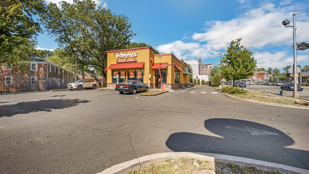 834 Springfield Ave, Irvington, NJ 07111