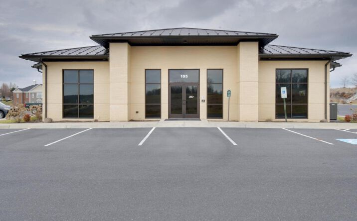Pictures of Office property located at 14 Old Oaks Dr Unit 105, Fishersville, VA 22939 for sales - image #1