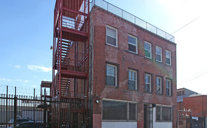 Pictures of Industrial property located at 718 Gladys Ave, Los Angeles, CA 90021 for sales - image #1