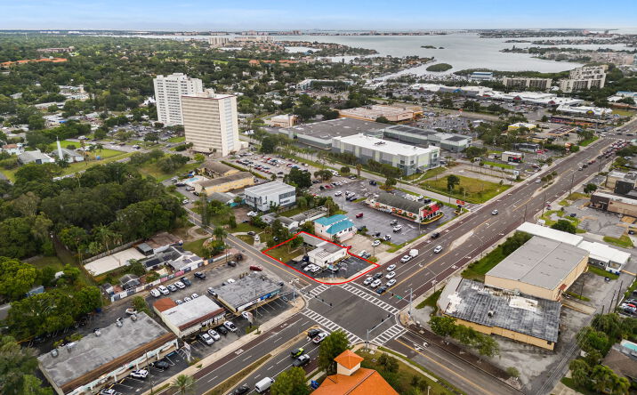 Pictures of Mixed Use, Office, Retail property located at 800 Pasadena Ave S, South Pasadena, FL 33707 for sales - image #1