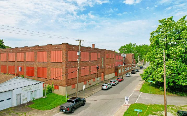 Pictures of Retail, Industrial property located at 1502 Beeler St, New Albany, IN 47150 for sales - image #1