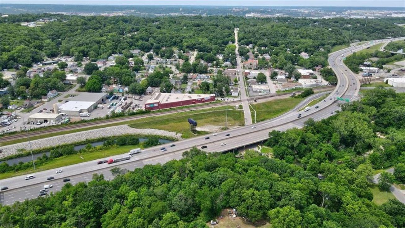 2607 S 8th Place, Kansas City, KS 66103