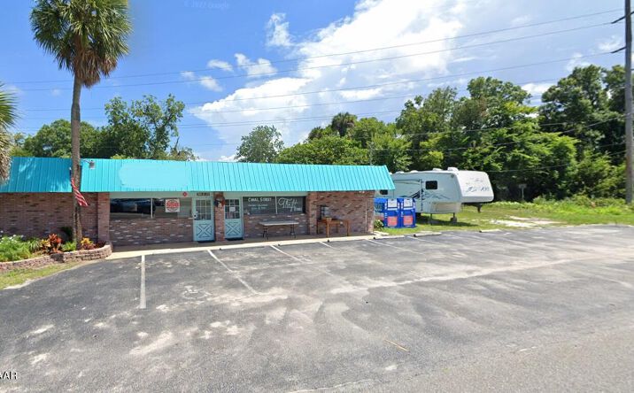 Pictures of Retail property located at 1310 Canal Street, New Smyrna Beach, FL 32168 for sales - image #1
