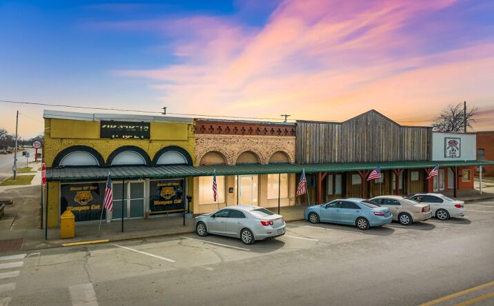 Pictures of Mixed Use, Office, Retail property located at 103 W Main St, Itasca, TX 76055 for sales - image #1