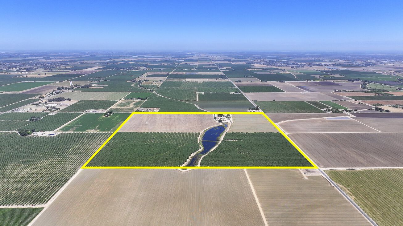 15181 Idaho Ave, Hanford, CA 93230