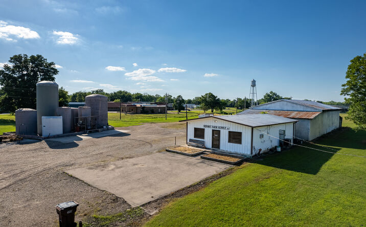 Pictures of Special Purpose property located at 174 Choctaw St, Deport, TX 75435 for sales - image #1