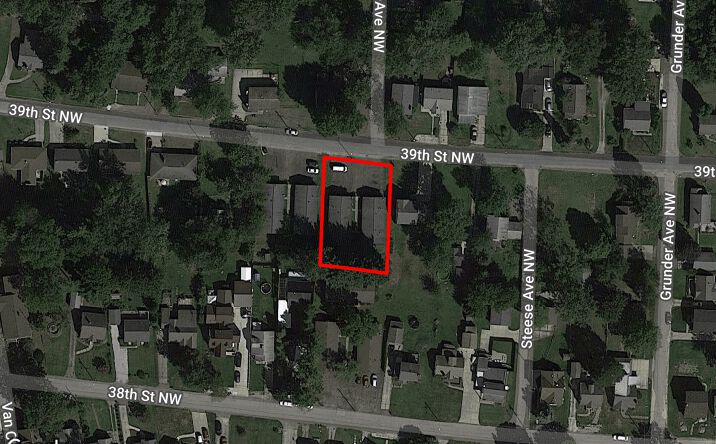 Pictures of Multifamily property located at 1536 39th NW, Canton, OH 44709 for comps - image #1