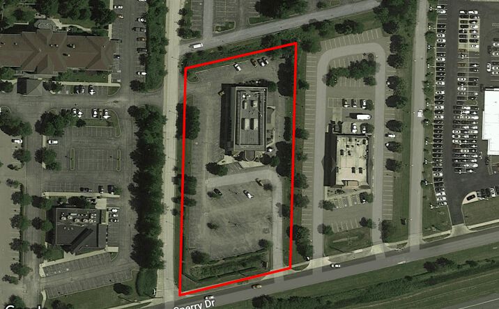Pictures of Retail property located at 24940 Sperry Drive, Westlake, OH 44145 for comps - image #1