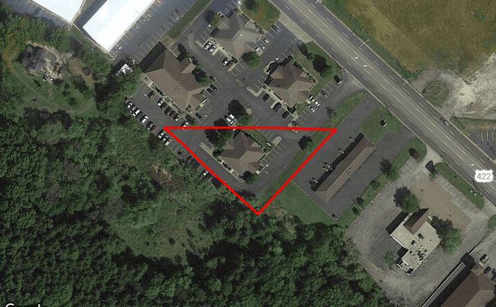 Pictures of Office property located at 1252 Youngstown Warren Road, Niles, OH 44446 for comps - image #1