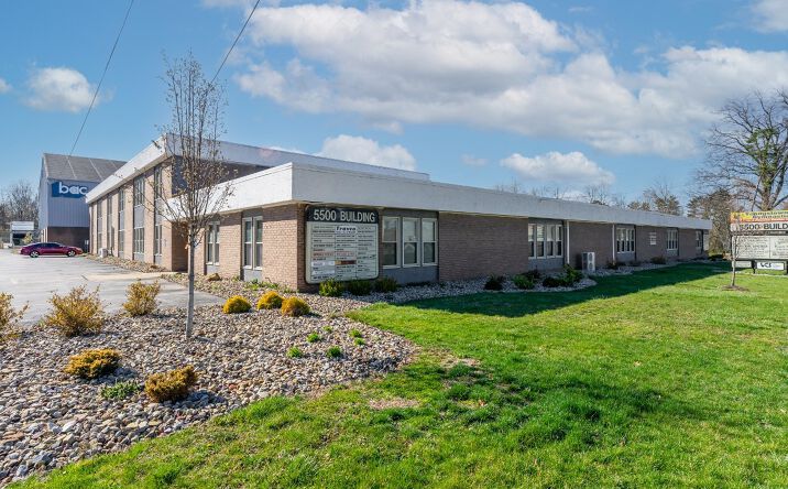 Pictures of Office property located at 5500 Market St, Youngstown, OH 44512 for sales - image #1