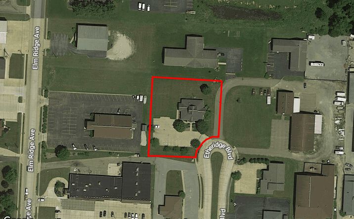 Pictures of Office, Retail property located at 464 Etheridge Blvd S, Canal Fulton, OH 44614 for comps - image #1