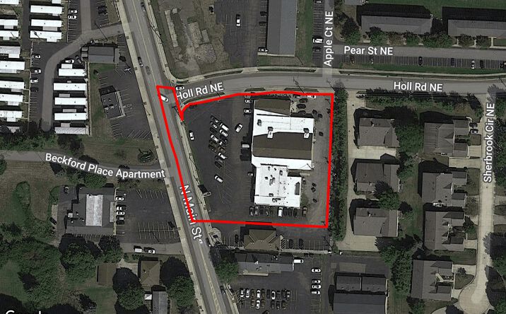 Pictures of Retail property located at 1100 N Main St, North Canton, OH 44720 for comps - image #1