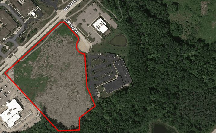 Pictures of Office property located at 8140 Norton Pkwy, Mentor, OH 44060 for comps - image #1