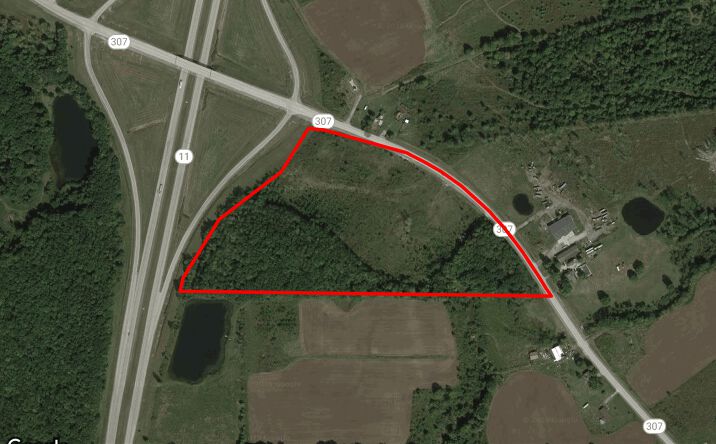 Pictures of Land, Retail property located at 2227 OH-307, Jefferson, OH 44047 for comps - image #1