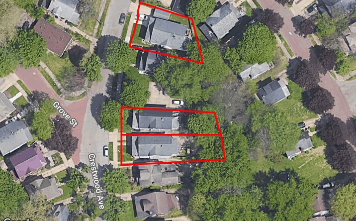 Pictures of Multifamily property located at 438 Crestwood Ave, Akron, OH 44302 for comps - image #1