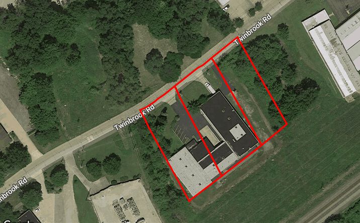 Pictures of Industrial property located at 8790 Twinbrook Rd, Mentor, OH 44060 for comps - image #1