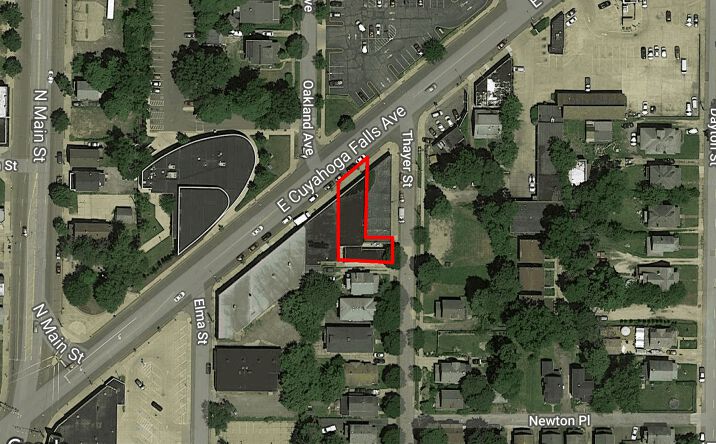 Pictures of Retail property located at 210 E Cuyahoga  Falls Ave, Akron, OH 44310 for comps - image #1