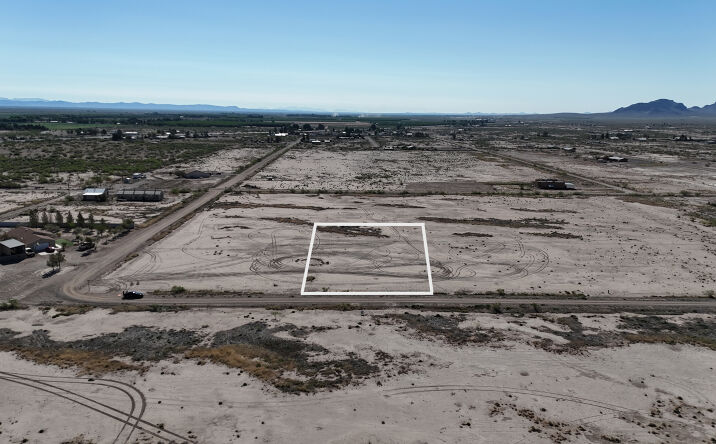 Pictures of Land property located at TBD Grulla Mountain Rd SE Block 3 Lot 2, Deming, NM 88030 for sales - image #1