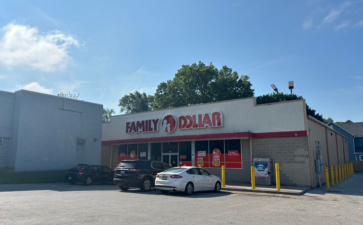 Pictures of Retail property located at 262 E South St, Akron, OH 44311 for sales - image #1