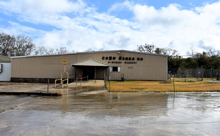 Pictures of Industrial, Retail property located at 5925 Norman Bridge Rd, Montgomery, AL 36105 for sales - image #1