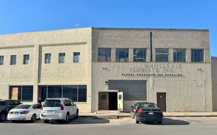 Pictures of Retail, Multifamily, Office, Industrial, Mixed Use property located at 32 N Broadway Cir, Oklahoma City, OK 73103 for sales - image #1