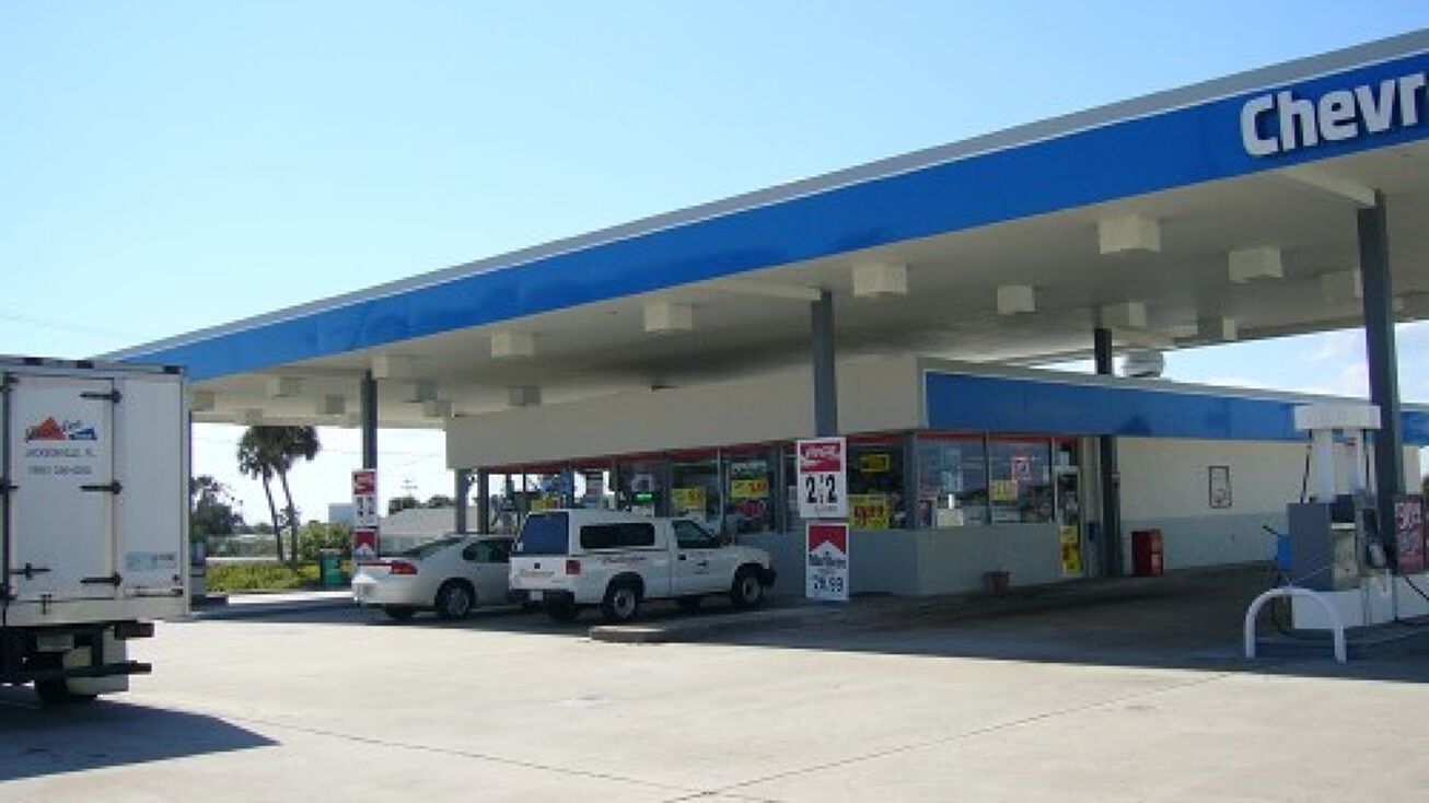 Pictures of Retail property located at Florida A1A, Indialantic, FL 32951 for sales - image #1