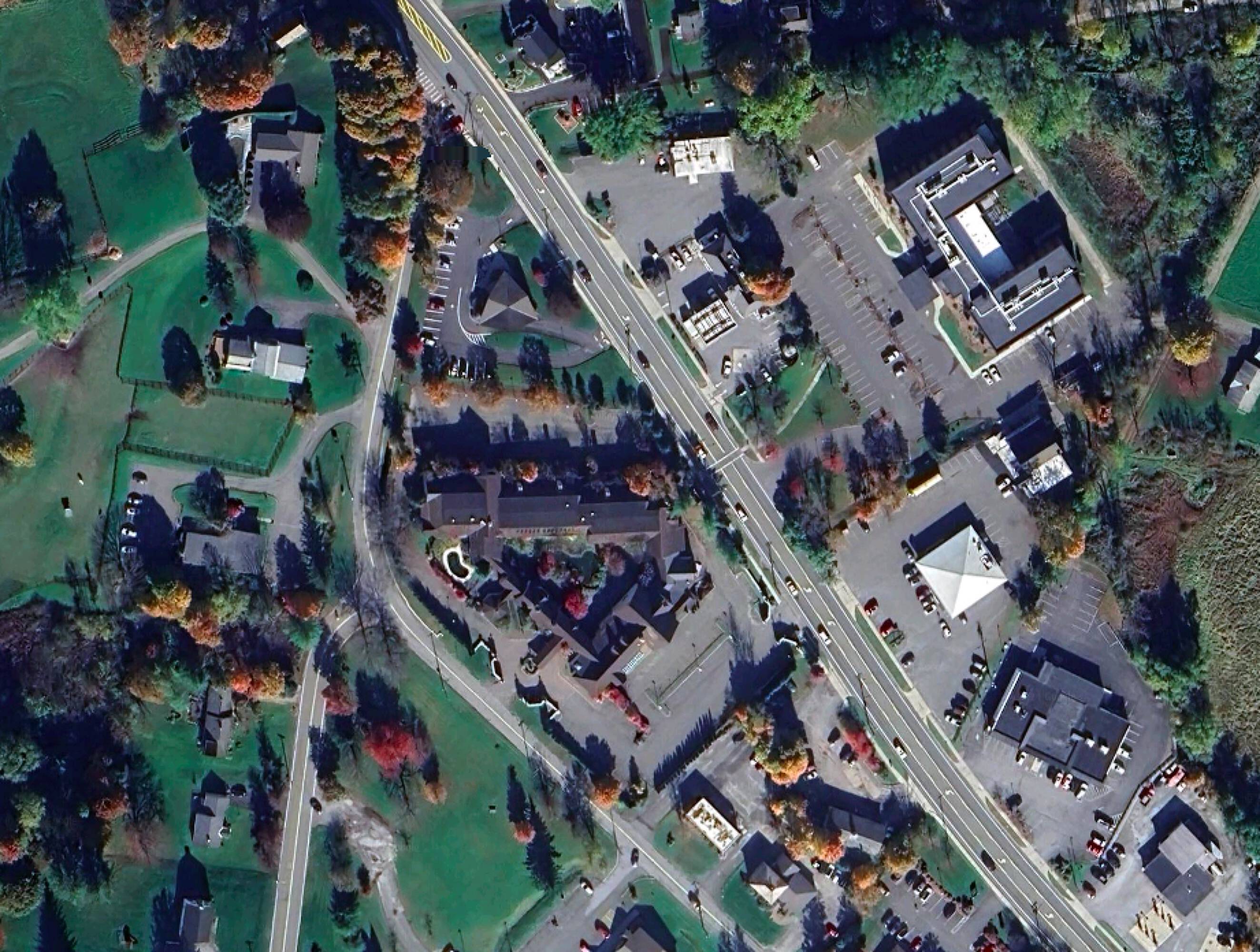 206 ADAMS RD Williamstown MA 012672933 APN 25003920102