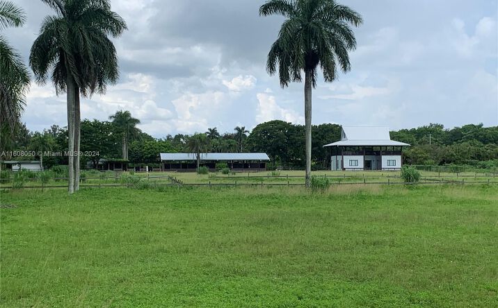 Pictures of Land property located at 22750 SW 154th ave, Miami, FL 33170 for sales - image #1