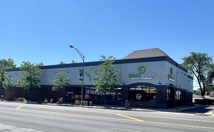 Pictures of Retail property located at 6209 W North Ave, Oak Park, IL 60302 for sales - image #1