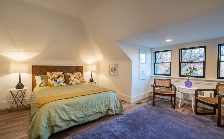 image of property at 973 E BROAD ST Columbus OH 43205-1139