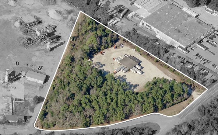 Pictures of Industrial property located at 730 Sunnyvale Dr, Wilmington, NC 28412 for comps - image #1