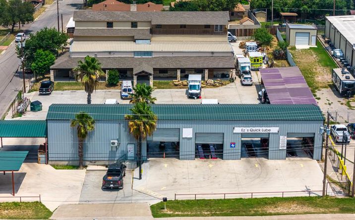 Pictures of Retail, Office, Industrial, Mixed Use property located at 2178 Del Rio Blvd, Eagle Pass, TX 78852 for sales - image #1