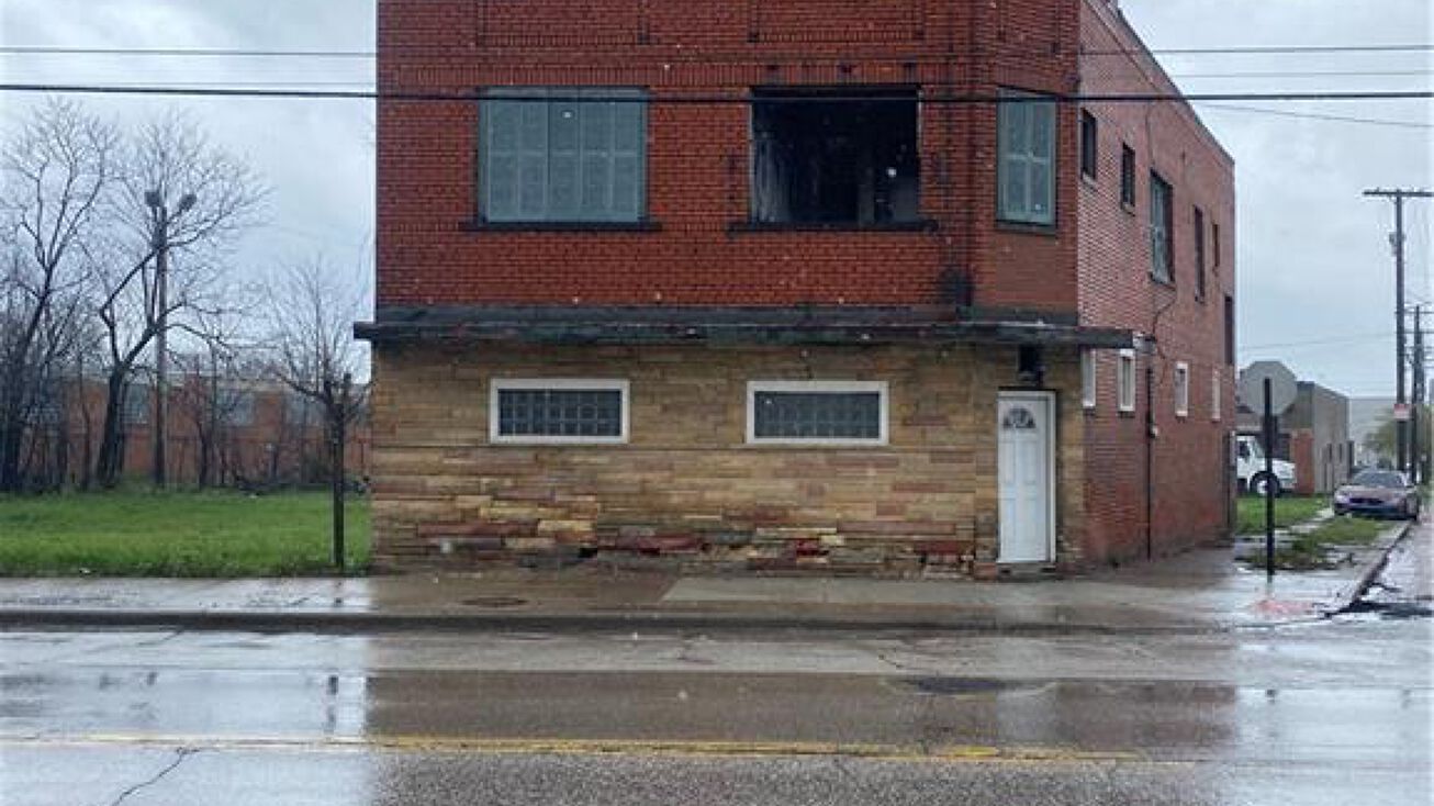 16921 St Clair Ave., Cleveland, OH 44110