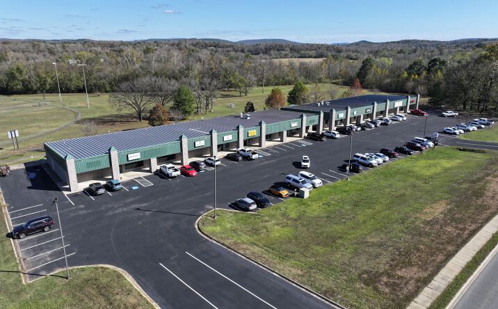 Pictures of Retail property located at 230 Hwy 65 S, Clinton, AR 72031 for sales - image #1