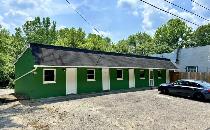 Pictures of Multifamily property located at 619 W Washington Street #1-5, Nelsonville, OH 45764 for sales - image #1