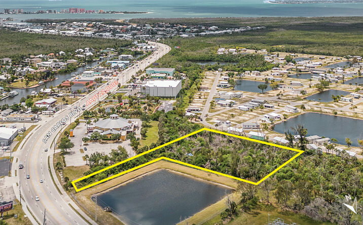 Pictures of Land property located at 17570 San Carlos Blvd, Fort Myers Beach, FL 33931 for sales - image #1