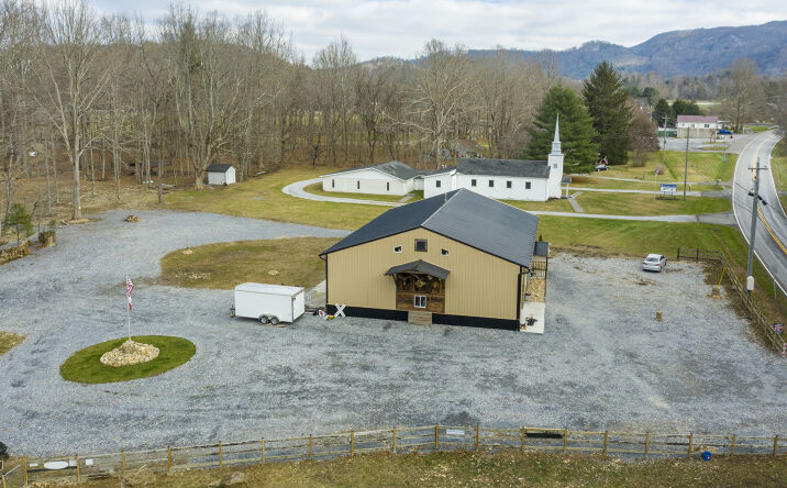 Pictures of Multifamily property located at 2353 TN-107, Unicoi, TN 37692 for sales - image #1