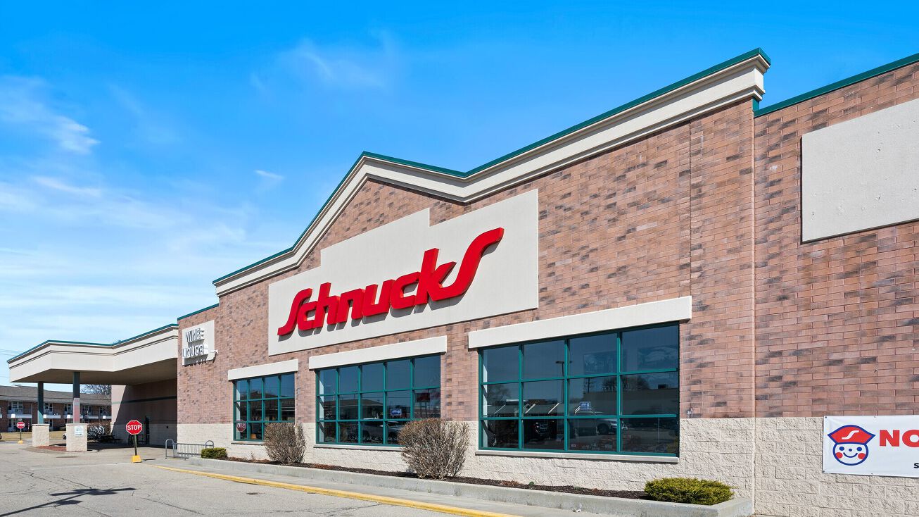 1501 Creston Park Dr, Janesville, WI 53545