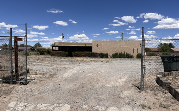 Pictures of Mixed Use, Office, Retail property located at 306 Mentmore Rd, Gallup, NM 87301 for sales - image #1