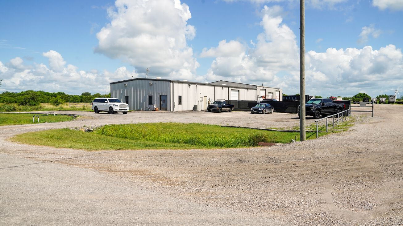 Pictures of Industrial property located at 8808 County Rd 1458, Taft, TX 78390 for sales - image #1
