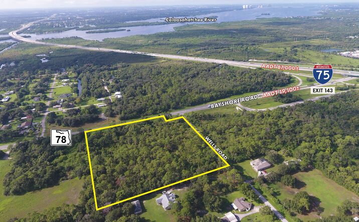 Pictures of Land property located at 17300 Wells Rd, North Fort Myers, FL 33917 for sales - image #1