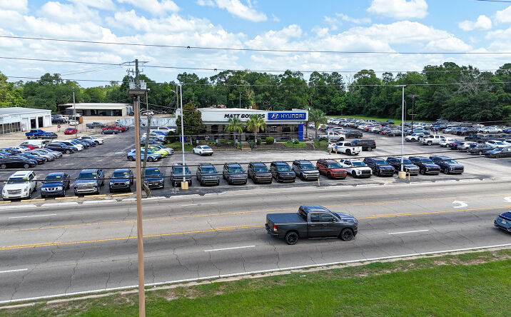 image of property at 624 E PASS RD Gulfport MS 39507-3301
