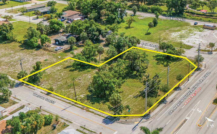 Pictures of Land property located at 3159 Dr Martin Luther King Jr Blvd, Fort Myers, FL 33916 for sales - image #1
