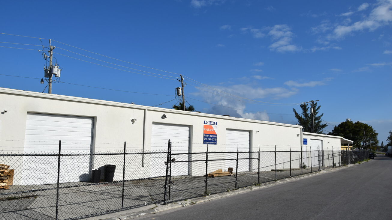 1011 8th Ave S, Lake Worth, FL 33460 Retail Property for Sale Lake