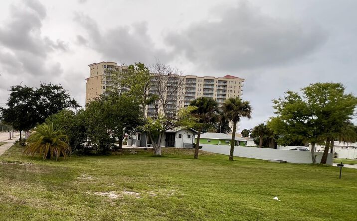 Pictures of Land property located at 2919 S Ridgewood Avenue, South Daytona, FL 32119 for sales - image #1