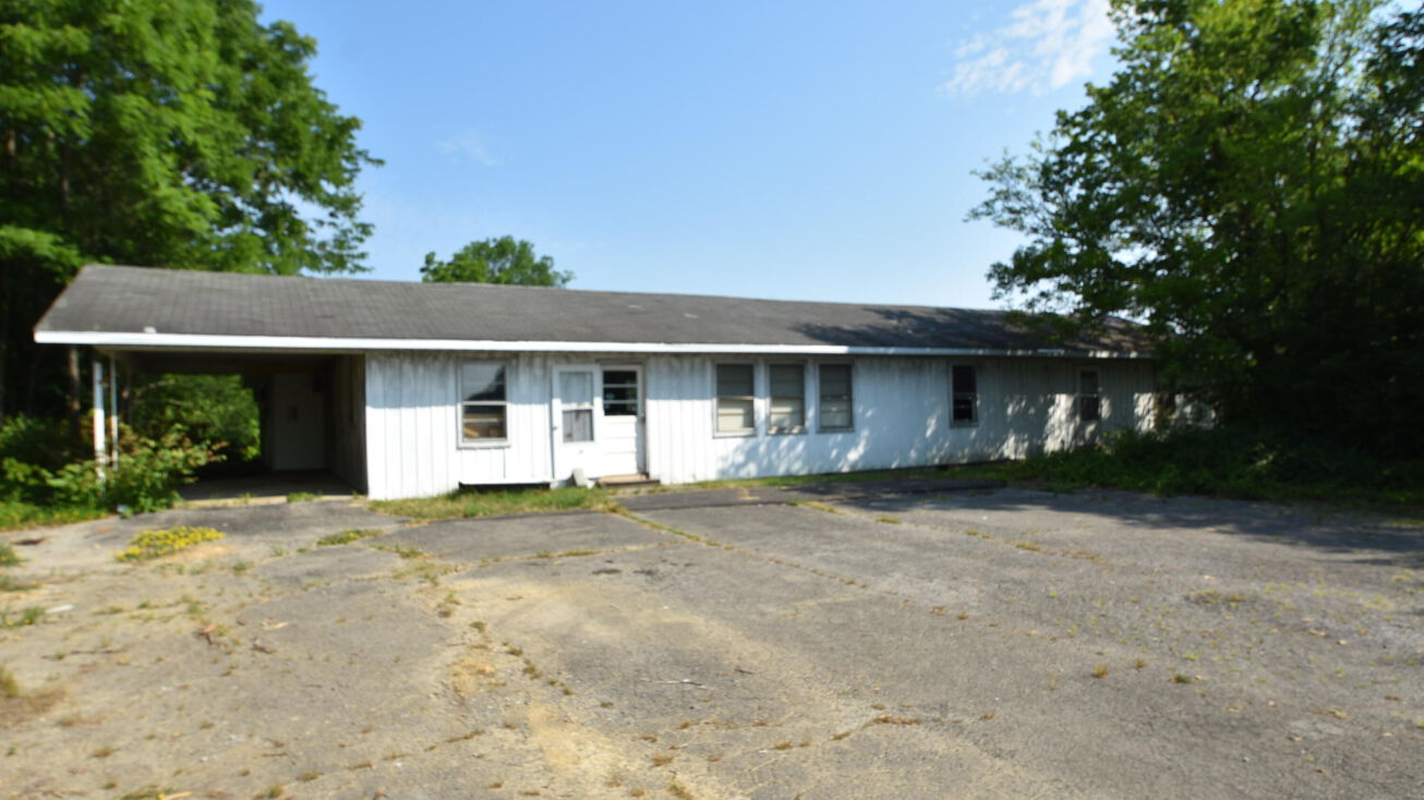 1372 Perryville Road, Harrodsburg, KY 40330