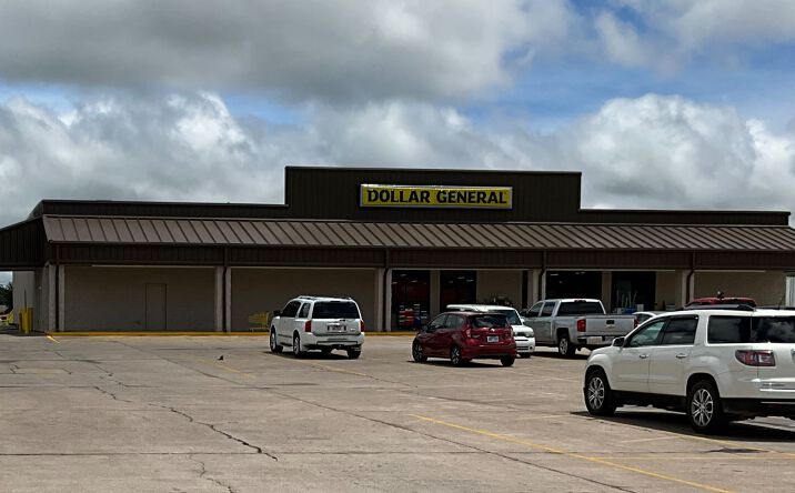 Pictures of Retail property located at 611 US-65, Dumas, AR 71639 for sales - image #1
