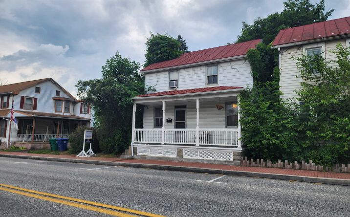 Pictures of Multifamily property located at 5938 Linglestown Rd, Harrisburg, PA 17112 for sales - image #1