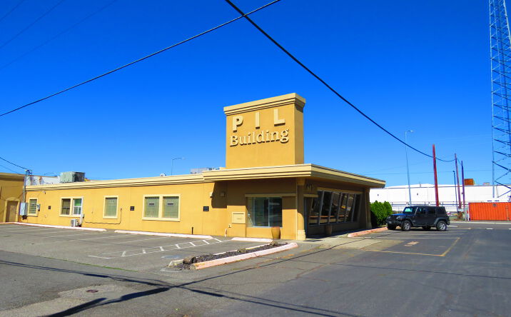 Pictures of Office property located at 607 5th St, Prosser, WA 99350 for sales - image #1